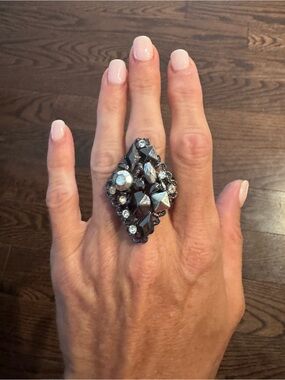 Stretch Statement Ring Gunmetal Black Crystal Rhinestone Adjustable Size 7.5